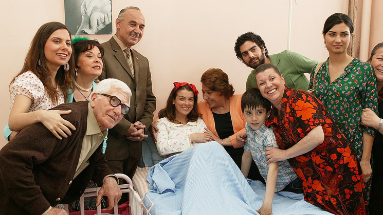 Çemberimde Gül Oya 37. Bölüm