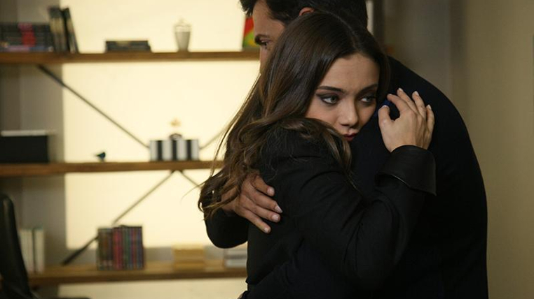 Güllerin Savaşı 60. Bölüm Fotoğrafları!