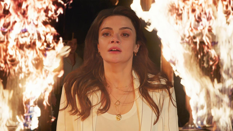 Alya konağı ateşe verdi!