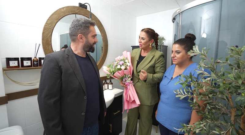 Ebru Ener ve ekibinin yenilediği banyo ev sahibini şaşkına çevirdi!