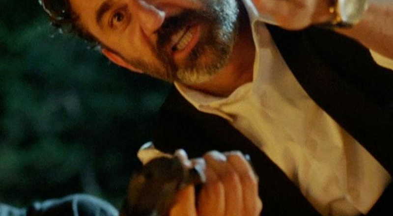Polis kılığında arama!