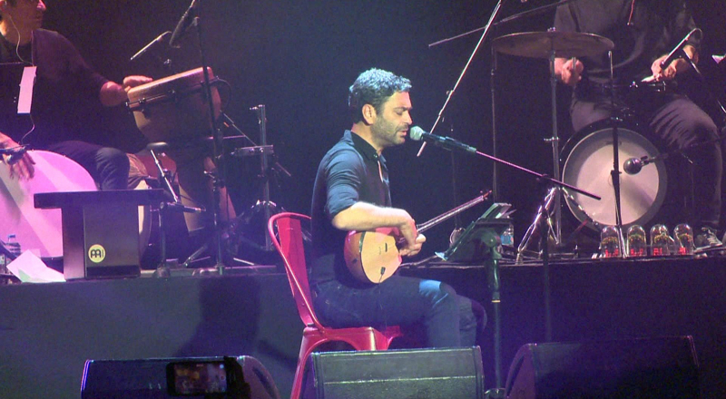 Ozan Akbaba konserde herkesi mest etti!