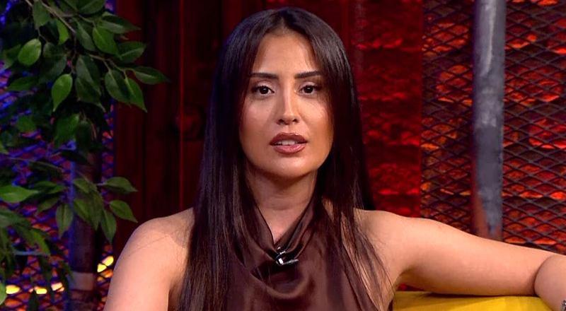 "90'lar Futbol Smart" Hande Ünsal'ı ağırladı!