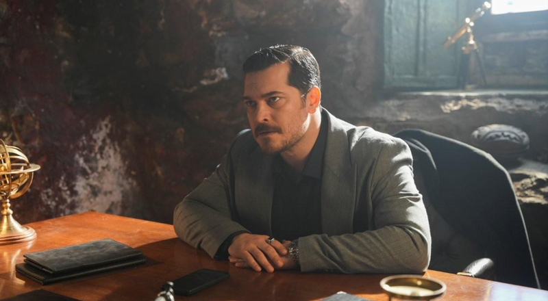 Eşref sevda defterini kapattı!