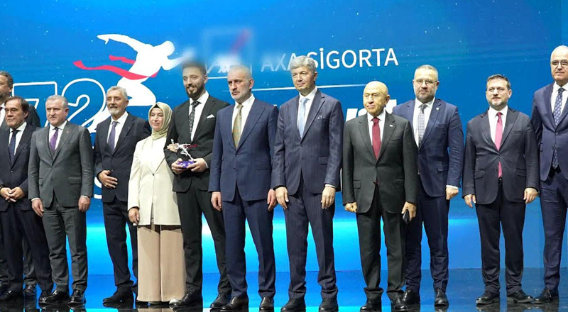 Türk sporunun Oscar gecesinde ünlüler geçidi!