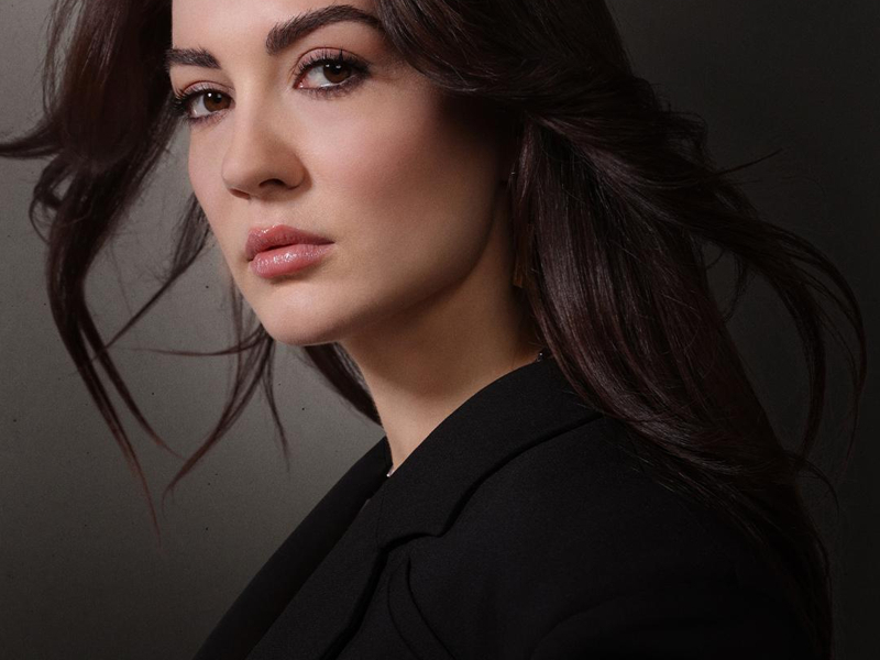 Deniz Gencer Akça ( Burcu Özberk)