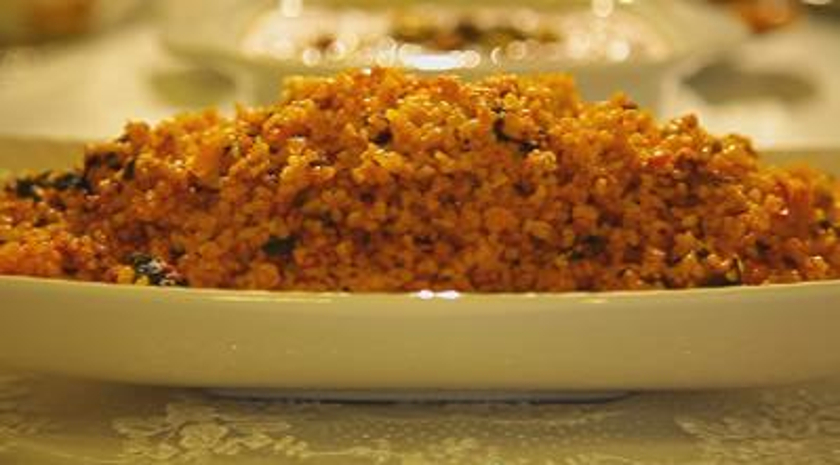 Isırgan Otlu Bulgur Pilavı tarifi