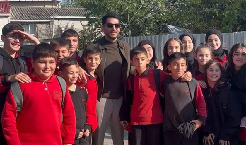 Güller ve Günahlar seti çocuklarla renklendi!