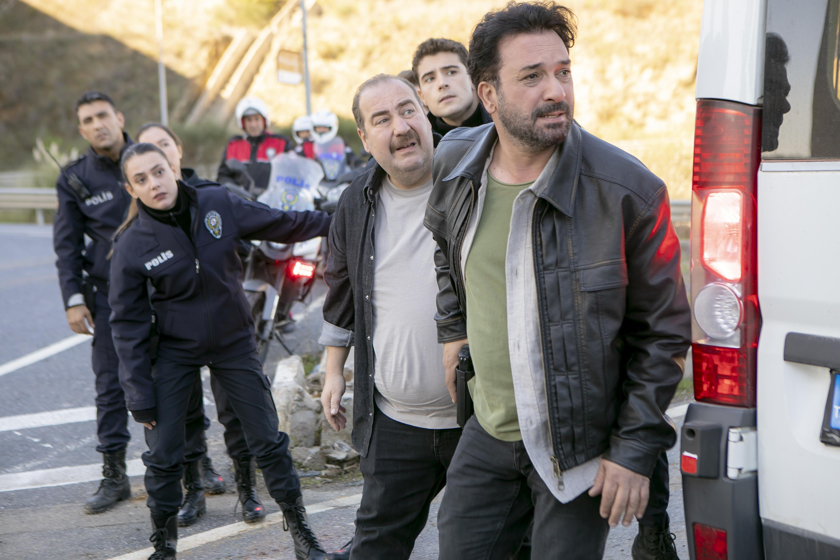 Suça sürüklenen çocuklar gerçeği Arka Sokaklar'da!