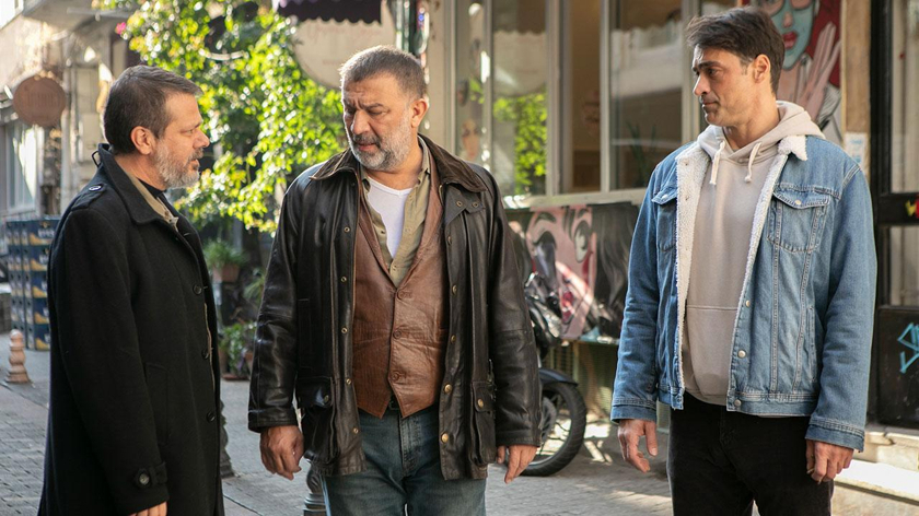 "Arka Sokaklar Türkiye'nin en başarılı dizisi!"