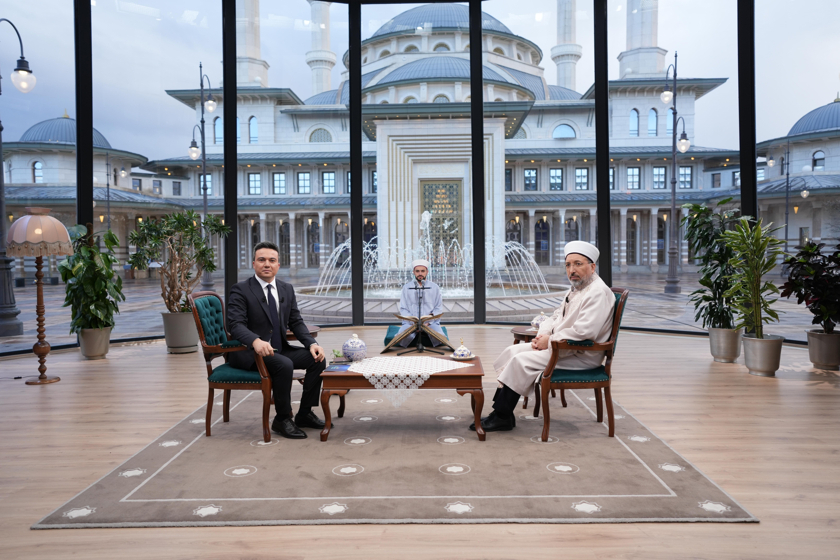 "Bu kutlu günleri coşkuyla yaşayalım!"