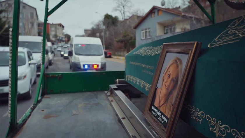 Arka Sokaklar'dan duygulandıran tanıtım!