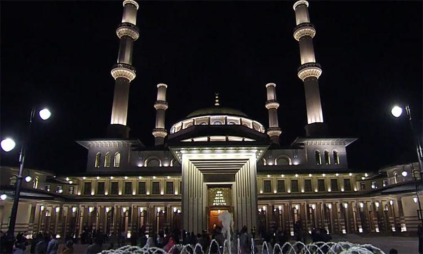 Millet Camii'nde Kadir Gecesi özel yayını!