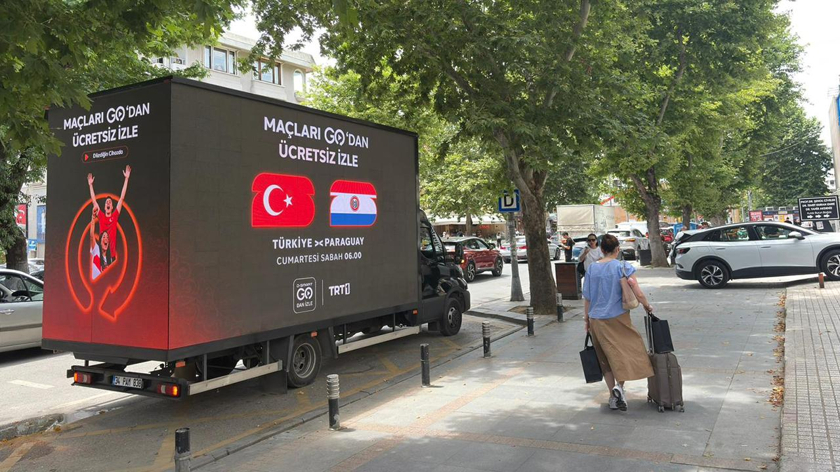 D-Smart GO maçı sokağa taşıdı!