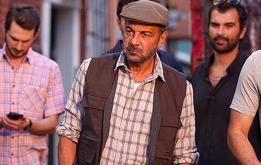 Kerem Alışık'tan Çolpan İlhan'a duygu yüklü şiir!