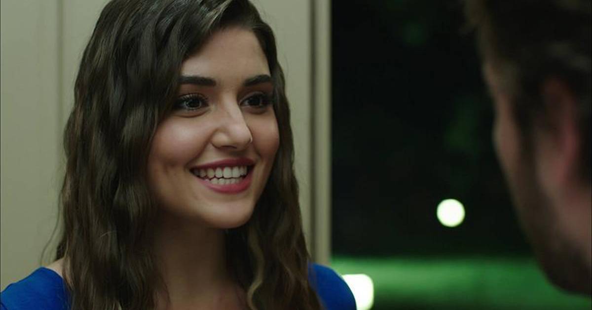 Дочери гюнеш селин. Ханде эрчел дочери гюнеш. Селин из дочери гюнеш прически. Ханде эрчел в королек птичка певчая. Дочери гюнеш селин.