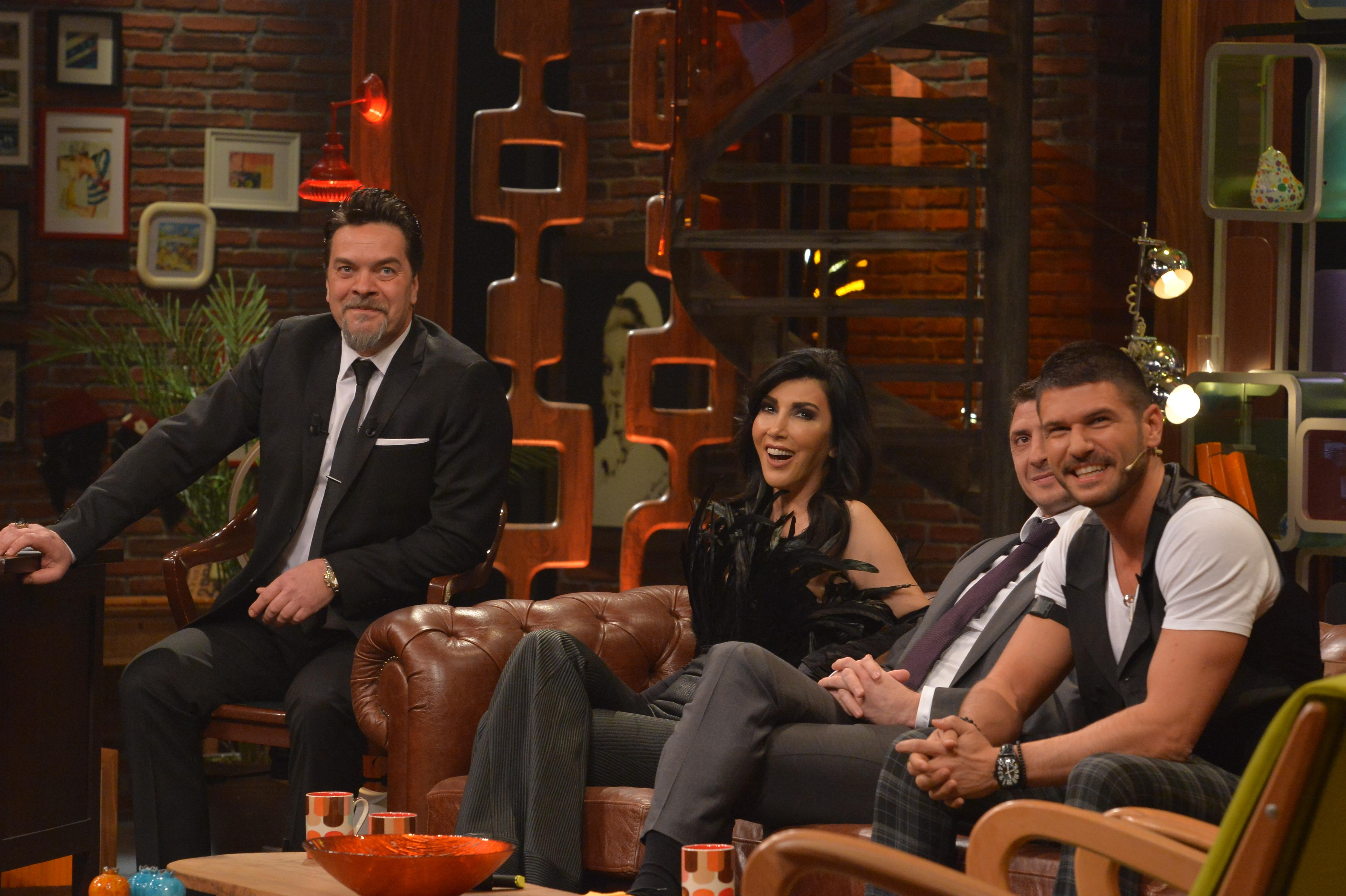 04.04.2015 / Beyaz Show İzle
